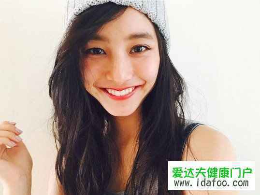 完美妆容