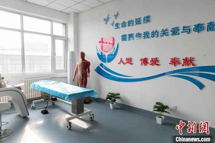宁夏遗体和人体器官捐献与移植宣传教育中心成立。　杨迪 摄