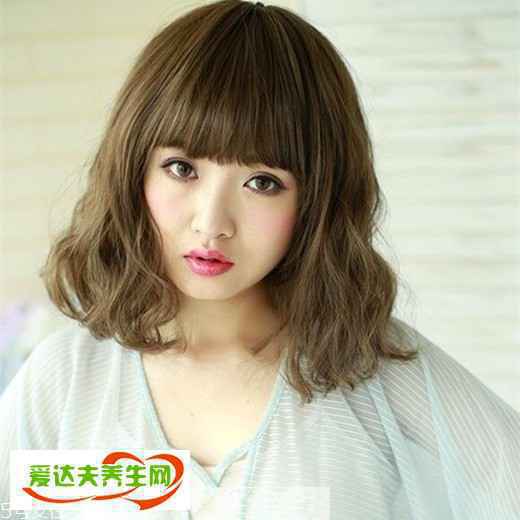 矮个子女生发型