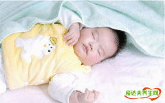 宝宝晚上睡觉喜欢踢被子怎么办 宝宝踢被子怎么做