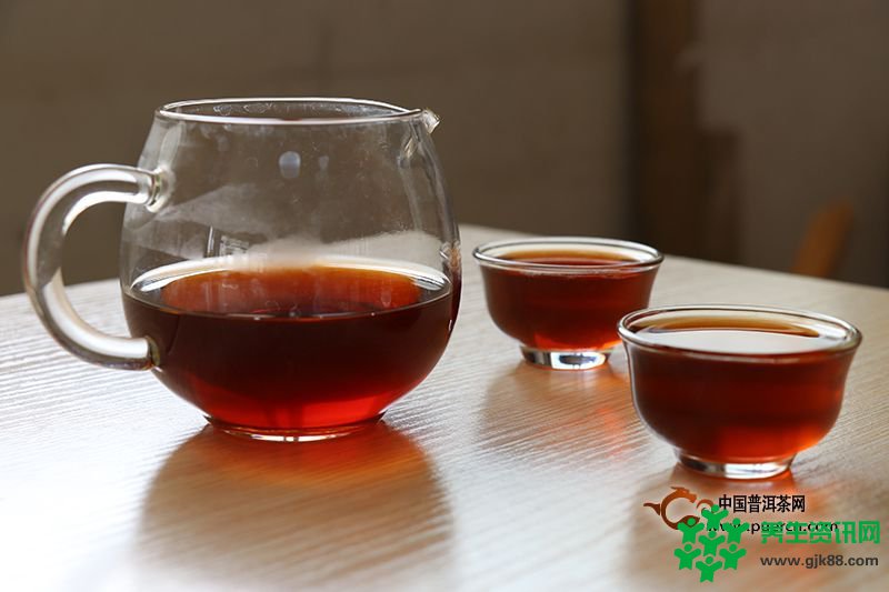 普洱茶的功效与作用及女性喝普洱茶注意事项