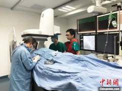 男子突发心梗拒绝手术 护士帮垫住院费救回一命