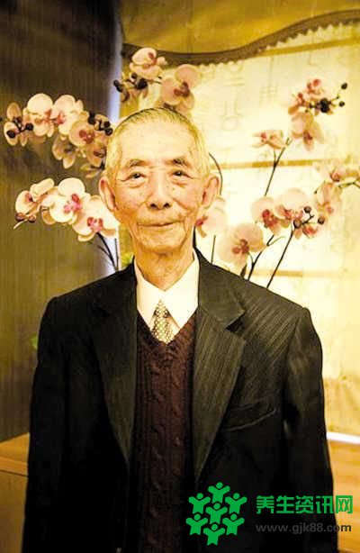 跟长寿老中医们学习养生之道 饮食有节 菜多肉少